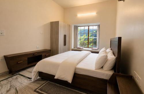 Bullawala House | Bungalow-By Poit Stays