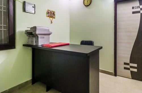 Delhi Hotel | Hotel O Parth Residency