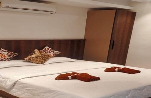 Midnapore Hotel | Eennra Kaansabbati