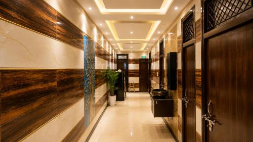 Delhi Hostel | The Bachelors Boys PG