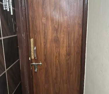Gautam Nagar House | Comfort Room