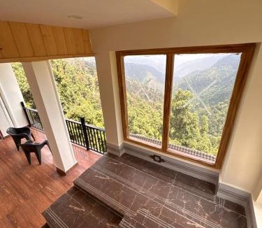 Kanatal House | Forest Breeze Homestay