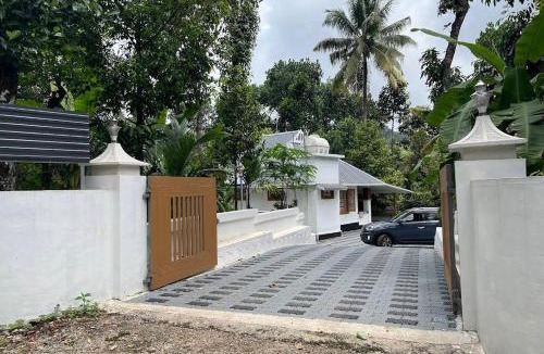 Devikolam House | 4 Acre Woods Farm Stay