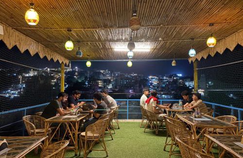 Rishikesh Hostel | Anpadh Cafe and Hostel
