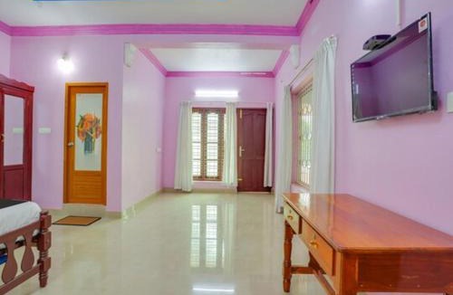 Vellayani House | Harbour villa