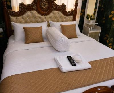 Dhaka Apartment | Modern 2 Bedroom Studio in Dhaka - AC, WiFi & Kitchen