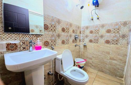 Bullawala Hotel | Evia Stayz Rajpur Canal Mussorie Road