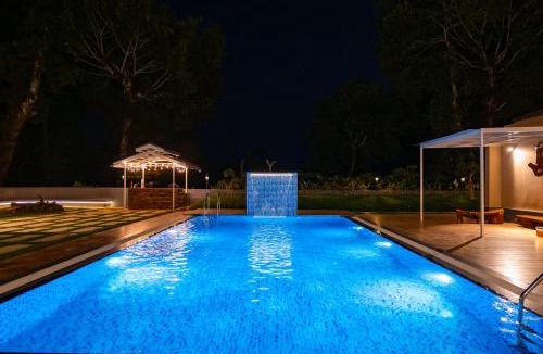 Bittangala Villa | Alaya StaysTwisted Tree Together 2-BHK Villa with Shared Pool