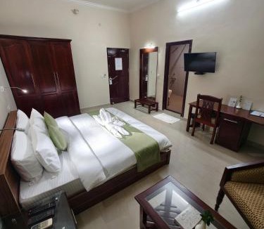 Perumbavoor Hotel | Arya International