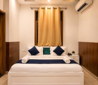 Indirapuram Hotel | The Grand Palace Rooms And Banquets
