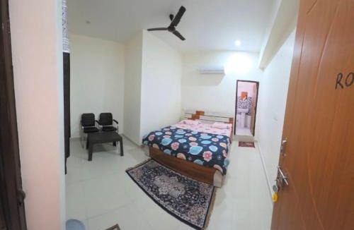 Kedarnath Hotel | Himalaya views Guest House
