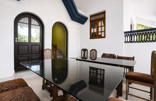Sernabatim House | Triple Beach Guest House