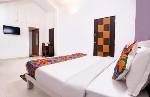 Sernabatim House | Triple Beach Guest House