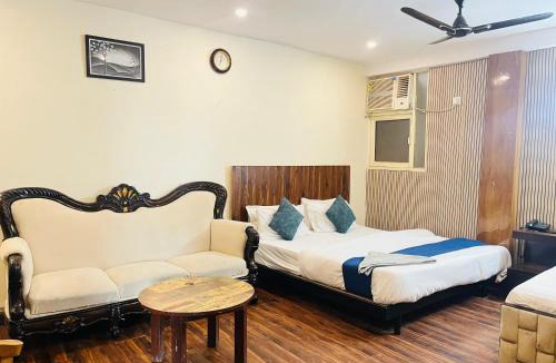 Sainik Farm Hotel | Hotel Grand Zara - Saket Metro