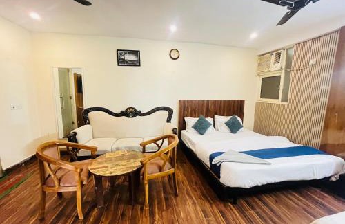 Sainik Farm Hotel | Hotel Grand Zara - Saket Metro