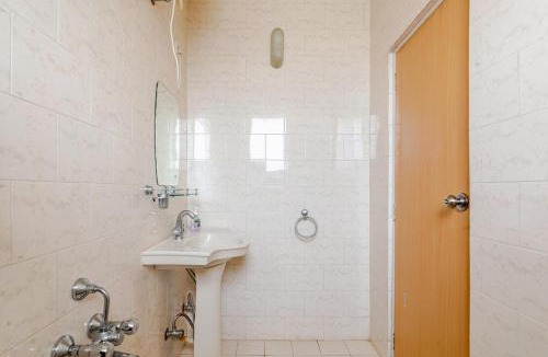 Chicolna Apartment | Edelweiss Apartments Near Beach and Airport