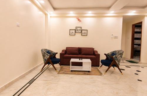 Dariyaganj Apartment | Homlee Parampara 4BHK-Central DEL-Lift-Parking