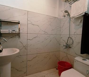 Tehri Hotel | Hotel Bhagirathi