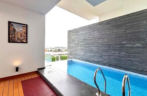 Holy Cross Colony Apartment | Villa Bella Vista byStayJade3 BHKPoolNr Airport