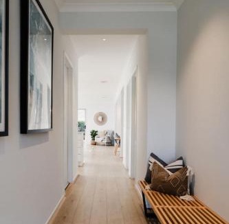 Armstrong Creek House | Hamptons Haven Luxe 4 bedroom, 2 bathroom, WIFI, Great for wedding stays Managed by Host On The Coast