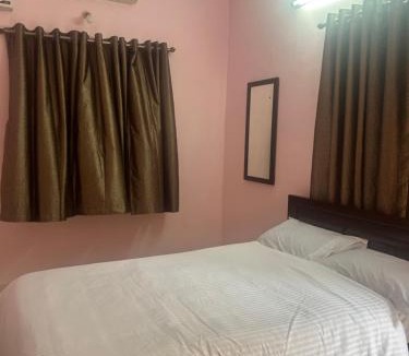 Mylapore Tiruvallikk Apartment | Deluxe Flat in Adyar Chennai