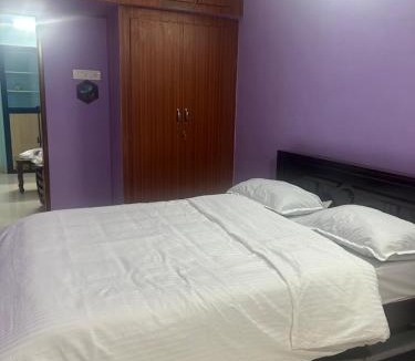 Mylapore Tiruvallikk Apartment | Deluxe Flat in Adyar Chennai