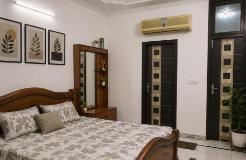 Patel Nagar House | VibeNest