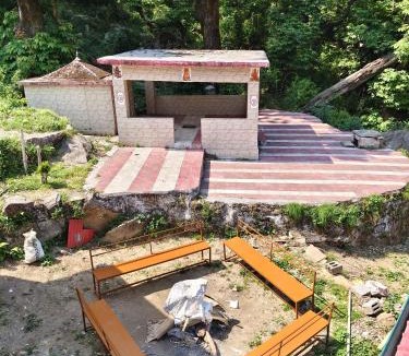 Dugalbitta House | Himalayan Hills homestay