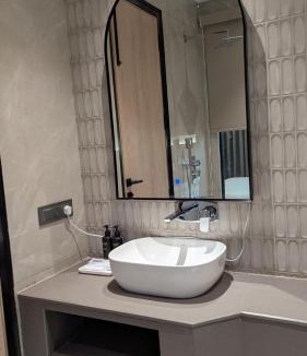 Kharar Hotel | Hotel Grande Court
