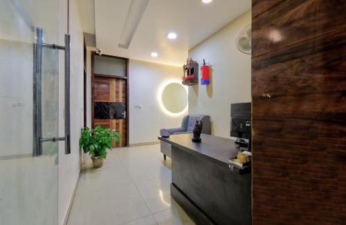 Pashim Vihar Hotel | Hotel Twamev Peeragarhi