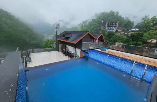 Shivpuri Hotel | Hotel LimeStarow