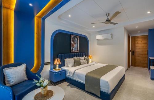 The Mall Road Hotel | Perfectstayz Prime - 2 min walk to mall road