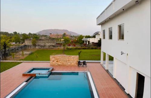 Kukas Villa | Private Farm with Big Size Pool & 7 Rooms in Kukas