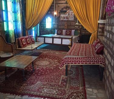 Gulab Sagar House | Maharaja King Room At Shangri-La