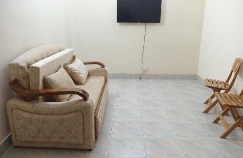 Mirpur Apartment | AC 2-Bedroom Flat-2 Mins Walk from Mirpur 10 Metro