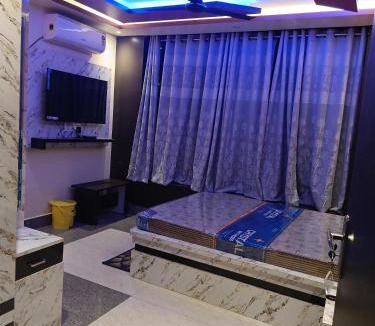 Kiriburu Hotel | Hotel Malik Palace