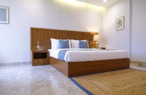 DLF Phase 3 House | Hotel Nexus Cyber Hub Near Rapid Metro & Ambience Mall