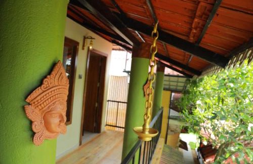 Kuzhuppilly Bed & Breakfast | Lakefront Beach Homes