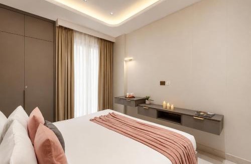 Sushant Lok Hotel | Alaya Stays Luxora Suites, Golf Course Rd near galleria