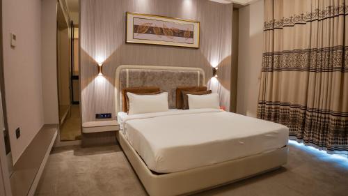 Mira Bhayandar Hotel | Hotel Sea N Rock
