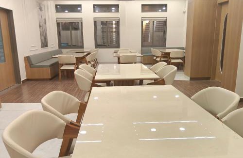 Bhuj Hotel | V Club