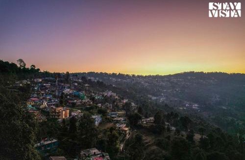 Majkhali Villa | StayVista at Whispering Valley with Heater, WiFi, Lawn