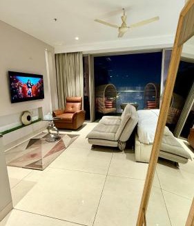 Gurugram Apartment | Luxury Studios Key 3