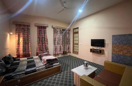 Rajbagh Hotel | Hotel apex