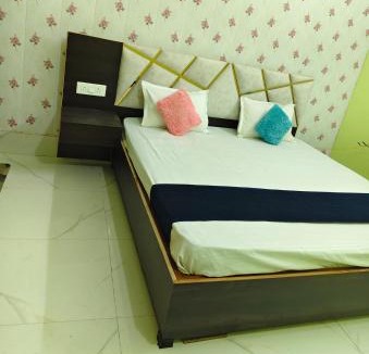 Faizabad House | New Pushpanjli grand inn