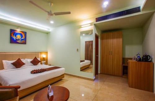 Kulanada Hotel | Hotel Maas Residency