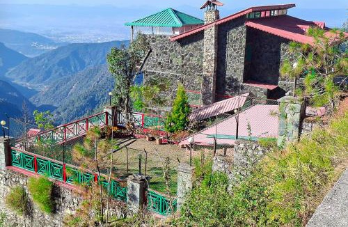 Bullawala Villa | VEENU'S COTTAGE-views heater bonfire barbeque wifi MUSSOORIE