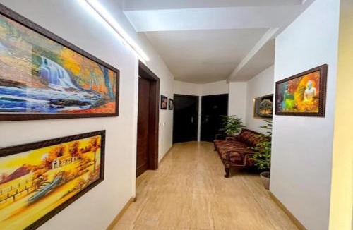 Pitampura Bed & Breakfast | Runway Residency at Pitampura
