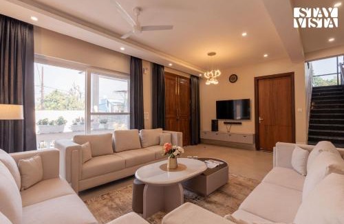 Bullawala Villa | StayVista at Elysian Forest Villa with Pool