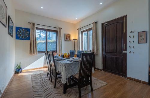 Majkhali Villa | SnowPeak Villa 3-BHK Pet-friendly Hideaway with Hill Views